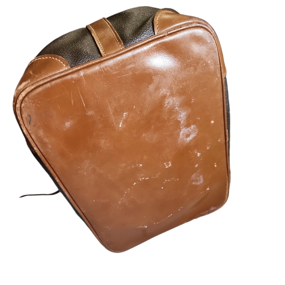 Hunting World - Picture 8 of 13